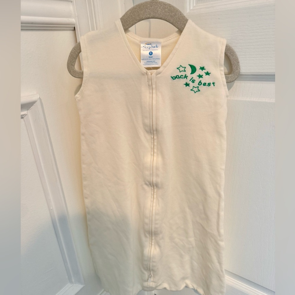 Halo yellow Sleeveless Sleep Sack with Green Moon & Stars